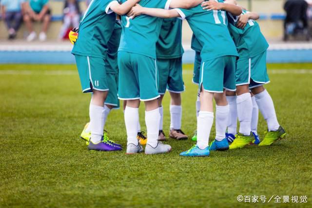 欧冠焦点战：奥利弗执法巴黎对巴萨的较量